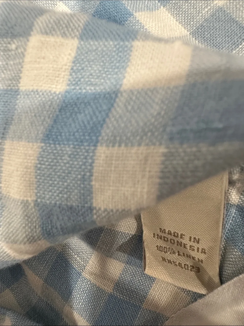Banana Republic Linen Blue and White Gingham Button-Down Shirt